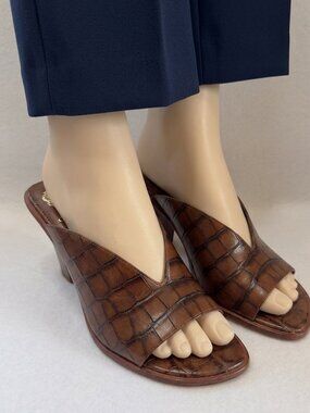 Vince Camuto Mershid brown Croc Embossed Leather Mule Hell Woman 8 New